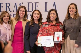 Cristina Ruiz Sandoval participa en la presentación del libro “Guerreras de la Democracia”