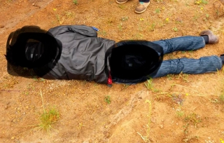 Asesinan a joven en Tenango; le disparan siete balazos en la espalda