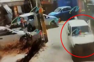 #Video: Empleado de Ecatepec choca vehículo oficial y trata de huir