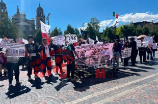 #Video: Otra vez Tultitlán; protesta de estudiantes y docentes bloquea circulación frente a Palacio de Gobierno