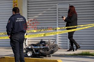 Se desconoce la identidad de la víctima, quien viajaba en una motocicleta Italika color negra.