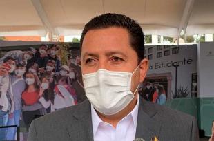 "No hay dinero que alcance para poder enfrentar esta realidad", reconoció el titular de la Secretaría de Educación