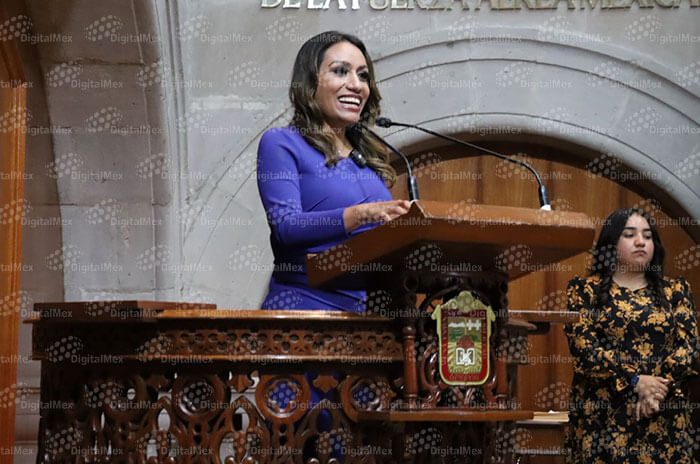 Ruth Salinas Reyes llamó a las y los jóvenes mexiquenses a involucrarse en la vida pública y fortalecer nuevos liderazgos ciudadanos.