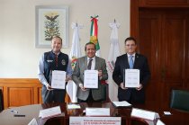 El Poder Judicial del Estado de México y el Colegio de Notarios firmaron un convenio para capacitar y certificar a jueces y personal judicial en prevención de lavado de dinero, corrupción y atención ciudadana.
