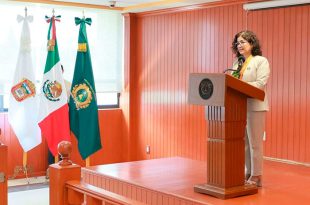 La rectora Martha Patricia Zarza Delgado presentó el sistema de consulta del Anteproyecto de Reforma a la Ley de la UAEMéx en Cuautitlán Izcalli.