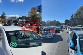 En las ventanas de sus unidades instalaron la leyenda #justiciaporoscar
