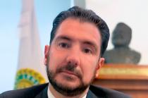 "Pienso qué hay cuestiones que se deben analizar dentro de las iniciativas… las adopciones por ejemplo”
