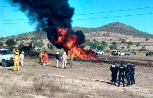 Incendio en ducto de Pemex provoca llamas de hasta 20 metros, en Axapusco
