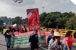 Maestros de la CNTE se movilizaron en la capital para reclamar compromisos laborales y educativos que, aseguran, siguen sin resolverse.