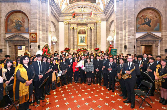 Video: La Banda Universitaria de la UAEMéx llena la Catedral de Tenancingo con villancicos