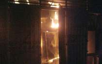 Bomberos de Toluca y Protección Civil lograron sofocar el fuego, no se reportan personas heridas