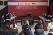 La gobernadora Delfina Gómez estuvo presente en el nombramiento de los nuevos directivos.