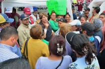 La Gobernadora visitó Chalco para supervisar la disminución de niveles de agua y servicios a las 600 familias.