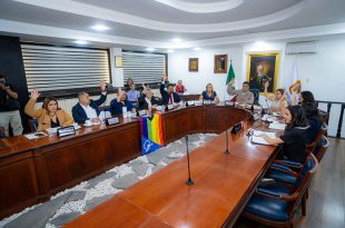 Durante la Octava Sesión de Cabildo Abierto, habitantes destacaron avances en servicios públicos, pero también solicitaron atención a espacios deteriorados y calles pendientes.
