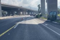El motociclista quedó irreconocible, lo que complicó la identificación inmediata del cuerpo.