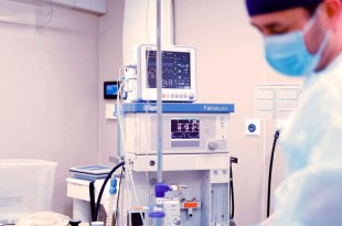 El brote está vinculado a soluciones intravenosas contaminadas