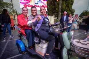 avid Sánchez Isidoro encabezó la celebración del Día de las Madres en Coacalco.