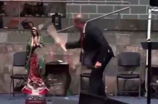 #Video: Pastor destroza imagen de la Virgen de Guadalupe y se vuelve viral