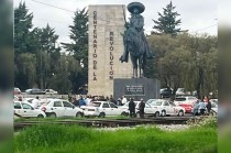#ÚltimaHora: ¡Precaución! Taxistas bloquean Paseo Tollocan
