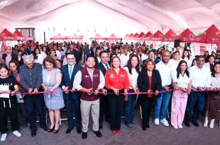 Ana Muñiz Neyra, presidenta municipal de San Mateo Atenco, encabezó la inauguración de las Caravanas Itinerantes por la Justicia Social.