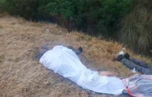 Abandonan dos cuerpos en la Toluca-Zitácuaro