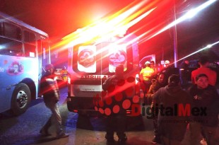 La víctima, identificada como Cristian "N", de 32 años, quien operaba el autobús con número económico 411 hacia Colinas del Sol, fue agredido a la altura de San Cayetano de Morelos