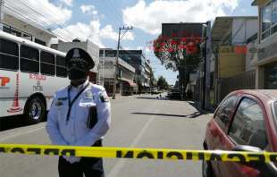 Al sitio acudieron paramédicos de Protección Civil de Toluca, quienes solo constataron que el hombre había fallecido