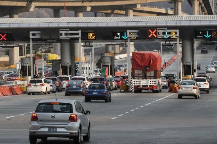 Las autopistas federales cuentan con sistemas de cobro para el tránsito vehicular.