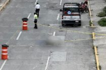 La zona del accidente fue acordonada por elementos de la Policía Municipal mientras la Fiscalía del Estado de México.