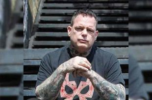 Ian Richard Hodgkinson se despide después de 40 años de carrera.