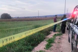 En ambos casos personal de la Fiscalía General de Justicia del Estado de México del área de homicidios llegó al lugar
