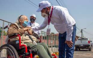 Darwin Eslava continuó la supervisión de la Jornada Nacional de Vacunación que estará en la Explanada Municipal y en la Clínica 198 del IMSS, hasta el próximo viernes 23 de abril