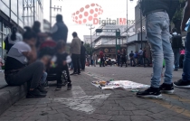 Bloquean comerciantes avenida Hidalgo en centro de Toluca
