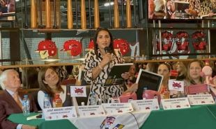 Esmeralda “Joya” Moreno anuncia su retiro del mundo del boxeo en rueda de prensa.