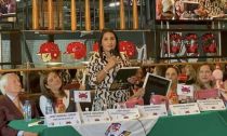 Esmeralda “Joya” Moreno anuncia su retiro del mundo del boxeo en rueda de prensa.