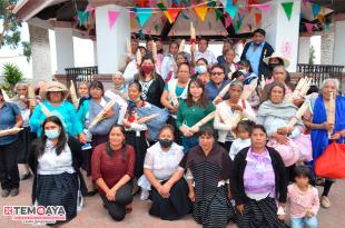 Con el equipo entregado podrán asistir al curso para aprender esta técnica de tejido y vender sus productos.
