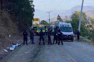 El saldo de decesos en este incidente vial fue de 18 personas, además de 32 lesionados.