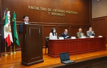 Proyecta especialista reconfiguración del sistema mexicano de partidos políticos