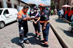 La alcaldesa Michelle Núñez Ponce informó que se logró una evacuación exitosa de las personas que se encontraban en el interior del Palacio Municipal.