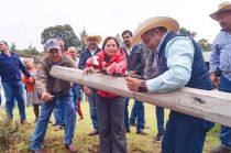 Andri Correa brinda apoyo a diversas escuelas con la construcción de aulas escolares.