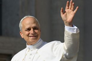 Desde el Vaticano el Papa advirtió que la violencia y la censura ponen en riesgo la labor informativa y la democracia