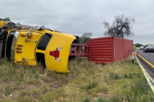 El conductor del tráiler se distrajo con el celular