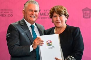 Video: Delfina Gómez recibe pliego del SUTEYM y atiende demandas laborales