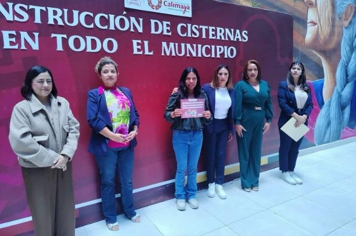 Familias de distintas comunidades de Calimaya recibieron vales para la construcción de cisternas y mejorar el almacenamiento de agua en sus hogares.