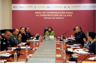 La gobernadora agradeció a la población por sumarse al combate a través de las denuncias.