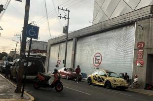 Las personas afectadas esperan a que las autoridades hagan algo, pues no es legal hacer este tipo de cobros.