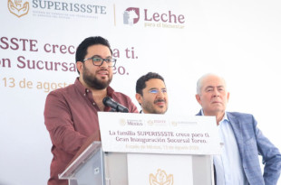 Isaac Montoya en la inauguración de la primera Tienda SUPERISSSTE