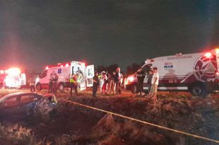Equipos de emergencia atendieron a ocho personas tras el fuerte impacto