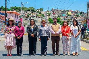 La gobernadora Delfina Gómez Álvarez encabezó la entrega de la rehabilitación de la Avenida Las Torres en Tultitlán, obra del programa “Caminemos Seguras”.