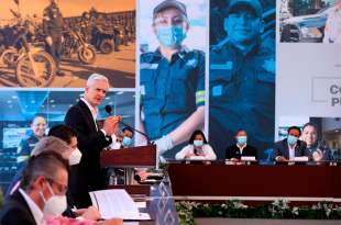 Subrayó que desde el inicio de la administración fue planteada una estrategia de seguridad y fortalecimiento institucional